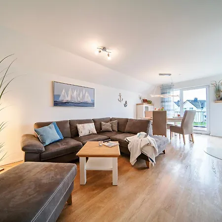 Holiday home Raeuberhoehle By Seeblick Ferien Oro, Kamin, Sauna *
