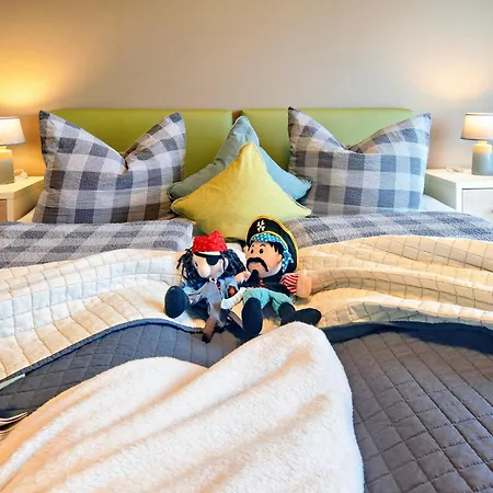 Raeuberhoehle By Seeblick Ferien Oro, Kamin, Sauna 펜션 *